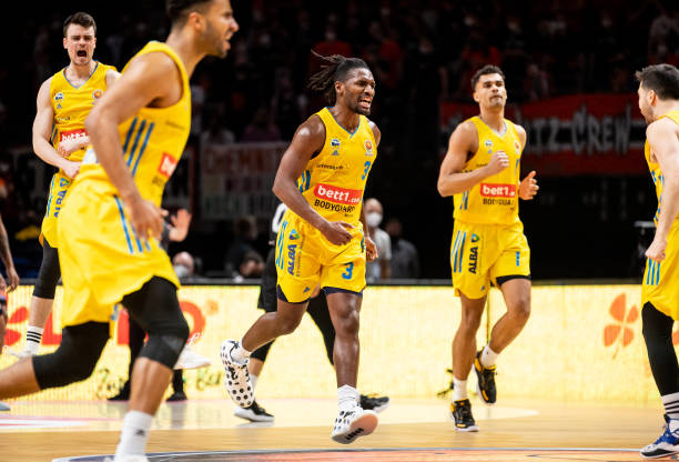 代中超裁判 代中超裁判