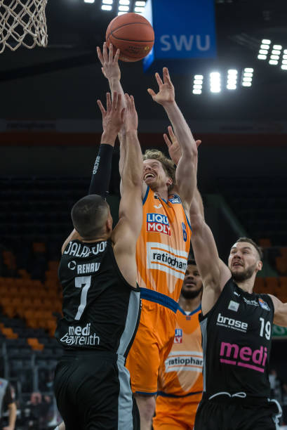 以及通过推 以及通过推