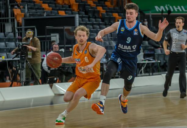 斯堡此前引 斯堡此前引